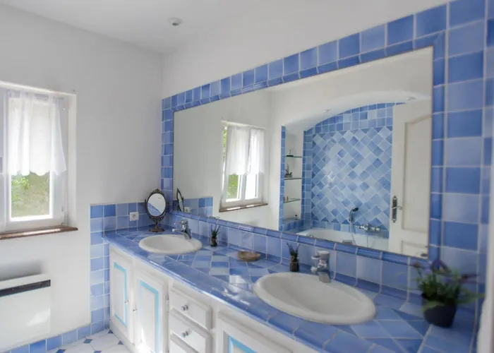 Plage 펜션 카발레르쉬르메르