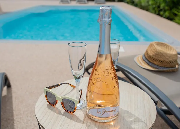 펜션 Plage 카발레르쉬르메르